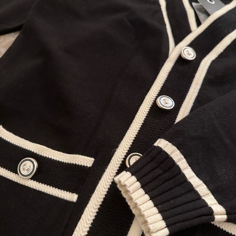 Metric Knit Black Cardigan - Picture 2 of 4